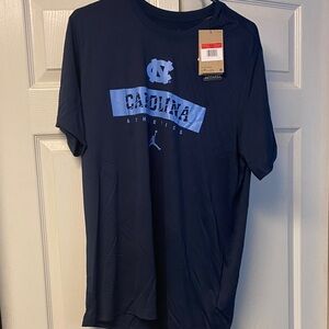 Nike Men's Navy Blue Carolina Athletics Tee